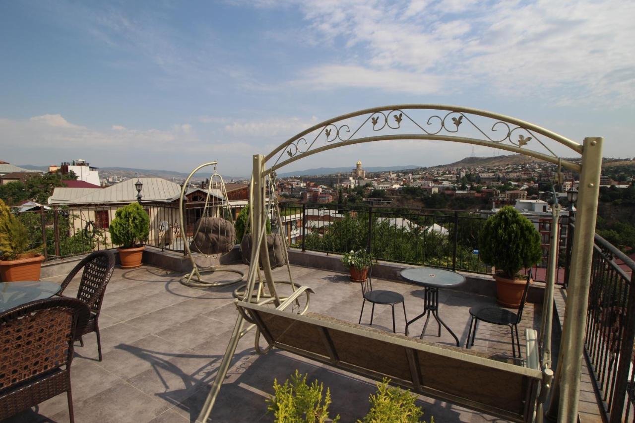 Wine Hills Hotel Тбилиси Екстериор снимка